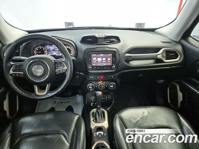 Jeep Renegade 2017 — photo 7
