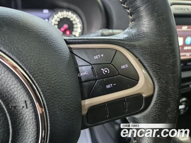 Jeep Renegade 2017 — photo 14