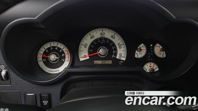 Toyota FJ Cruiser 2014 — photo 8