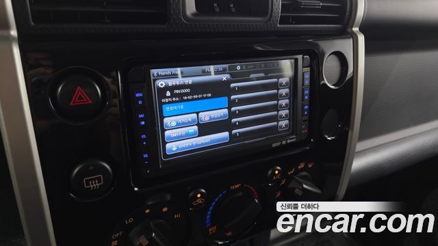 Toyota FJ Cruiser 2014 — photo 15