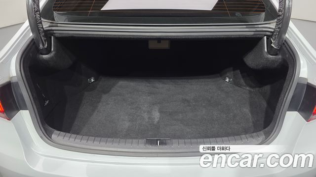 Genesis G80 2018 — photo 23