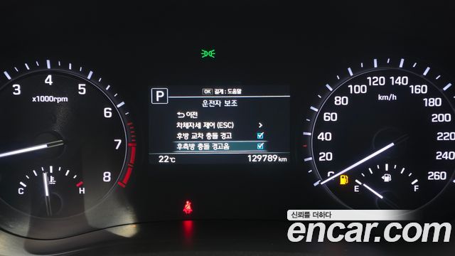 Genesis G80 2018 — photo 24