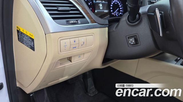 Genesis G80 2018 — photo 26