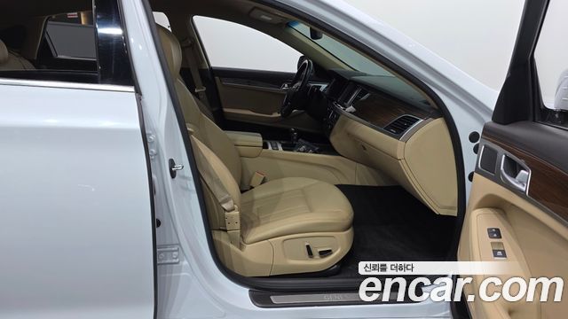 Genesis G80 2018 — photo 16