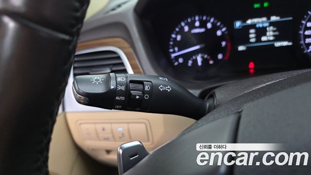 Genesis G80 2018 — photo 29