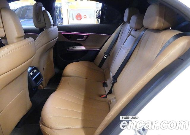 Mercedes-Benz E-Class 2026 — photo 17