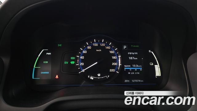 Hyundai Ioniq 2017 — photo 11