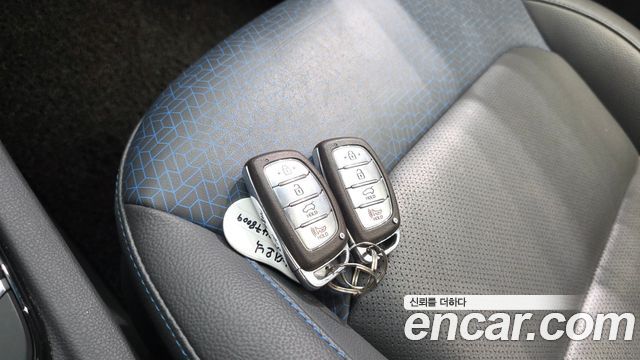 Hyundai Ioniq 2017 — photo 31