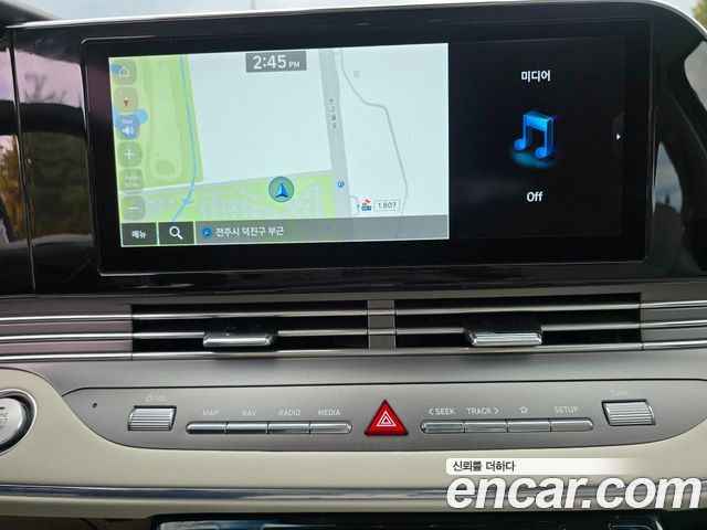Hyundai Grandeur 2023 — photo 12