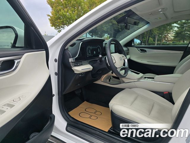 Hyundai Grandeur 2023 — photo 18