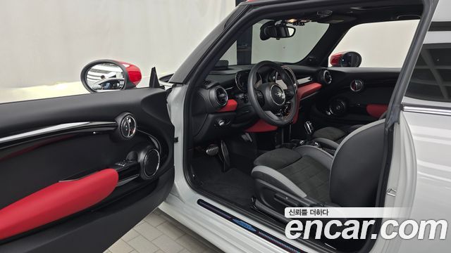 Mini Cooper 2021 — photo 13