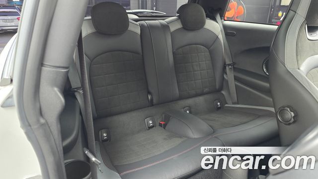 Mini Cooper 2021 — photo 16