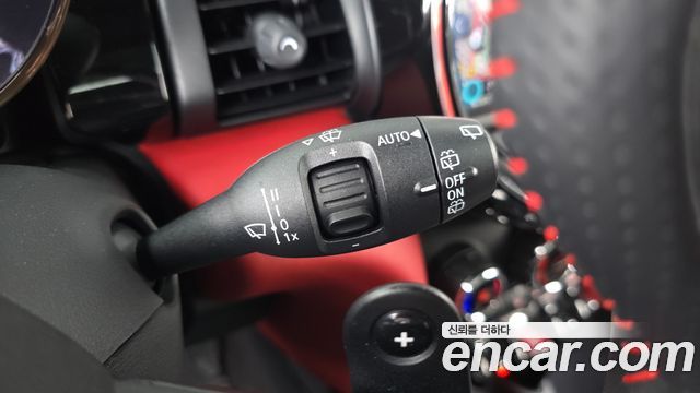 Mini Cooper 2021 — photo 27