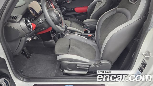 Mini Cooper 2021 — photo 30