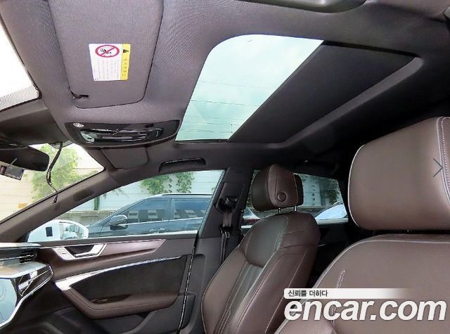 Audi A7 2020 — photo 16