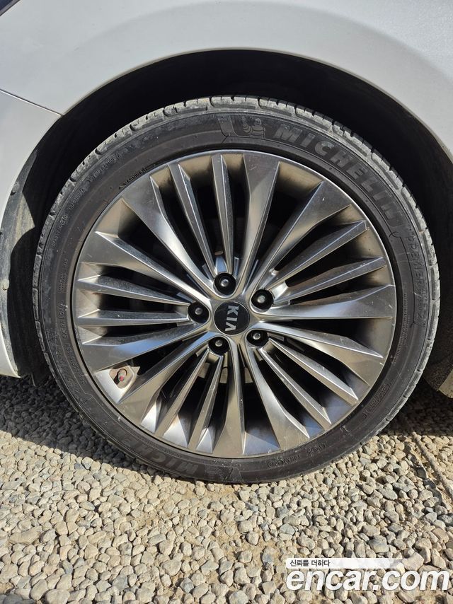 Kia K7 2017 — photo 3
