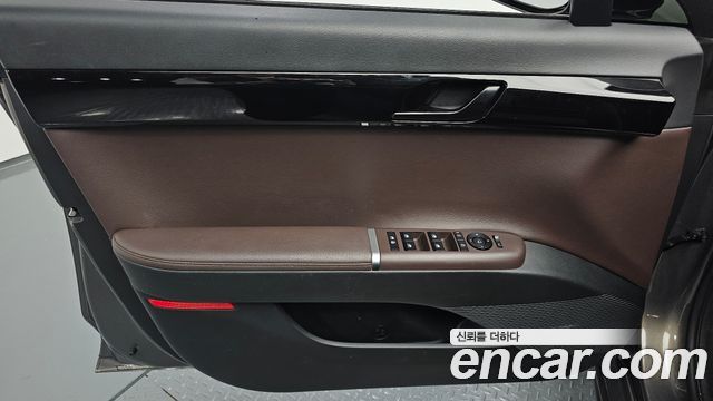 Hyundai Grandeur 2023 — photo 14
