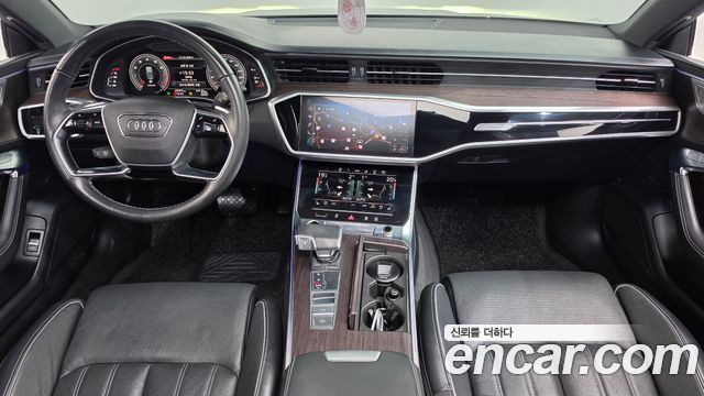 Audi A7 2022 — photo 10