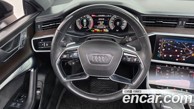 Audi A7 2022 — photo 18