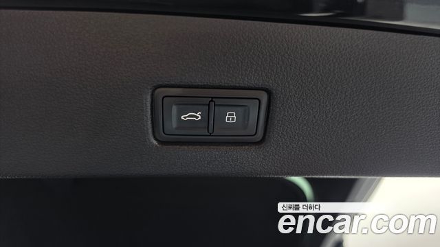 Audi A7 2022 — photo 20