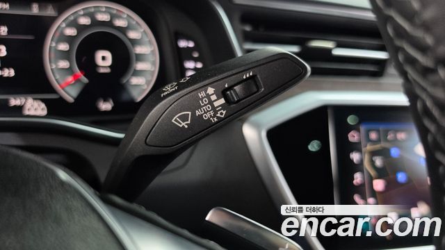 Audi A7 2022 — photo 24