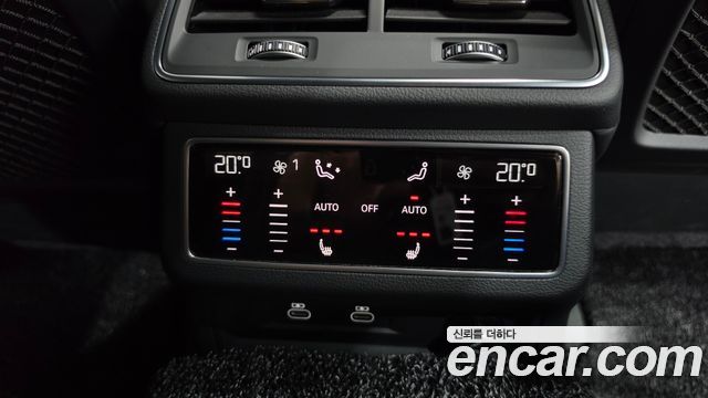Audi A7 2022 — photo 31
