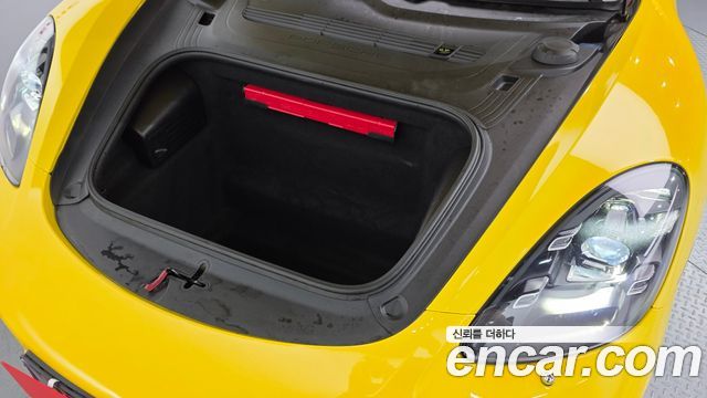 Porsche 718 2020 — photo 16