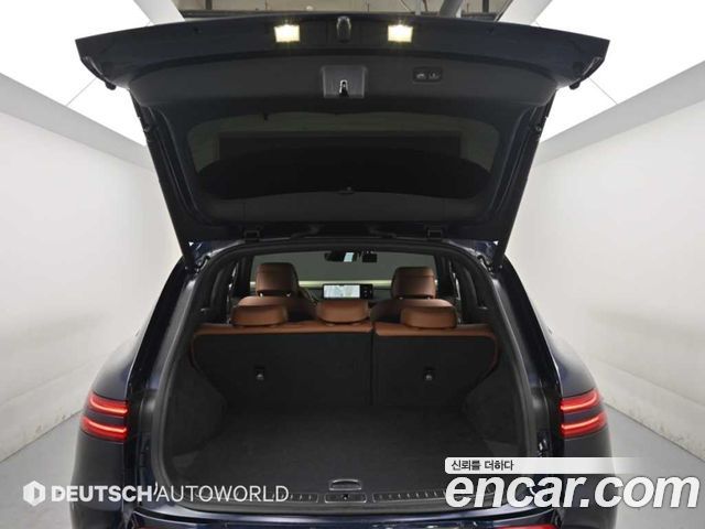 Genesis GV70 2021 — photo 19