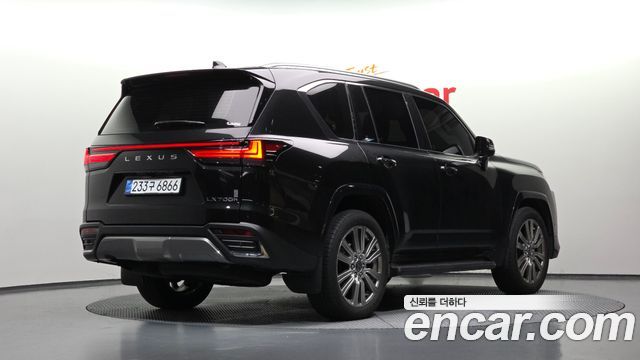 Lexus LX 2025 — photo 2
