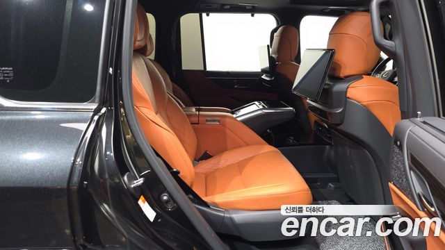 Lexus LX 2025 — photo 17
