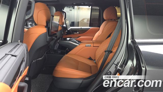 Lexus LX 2025 — photo 18