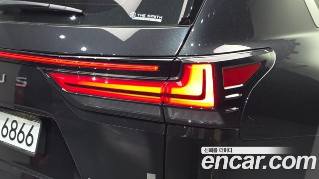 Lexus LX 2025 — photo 9