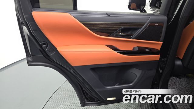 Lexus LX 2025 — photo 15