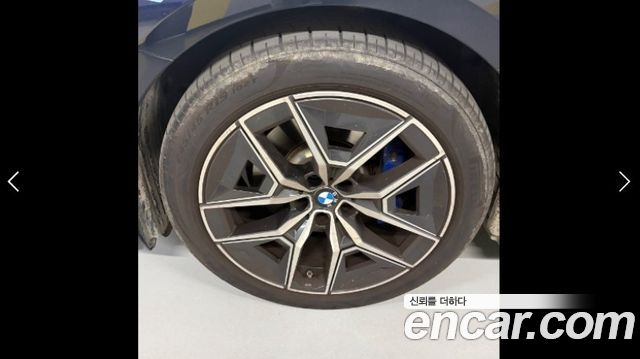 BMW 5-Series 2025 — photo 9