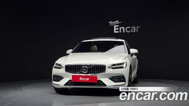 Volvo S60 2021 — photo 3