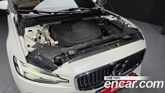 Volvo S60 2021 — photo 6