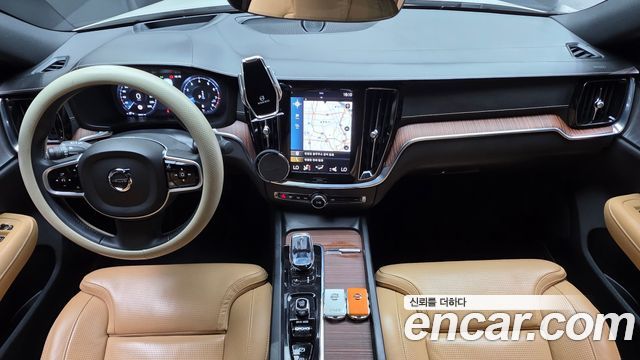 Volvo S60 2021 — photo 7