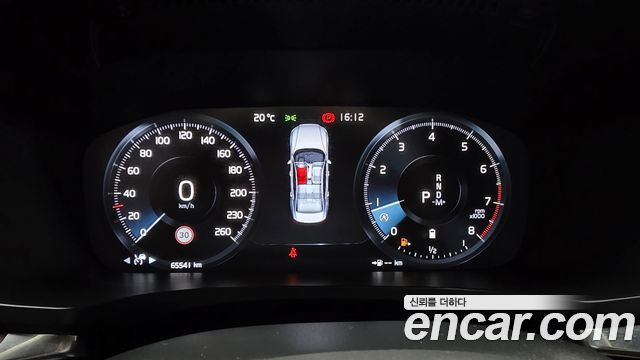 Volvo S60 2021 — photo 8