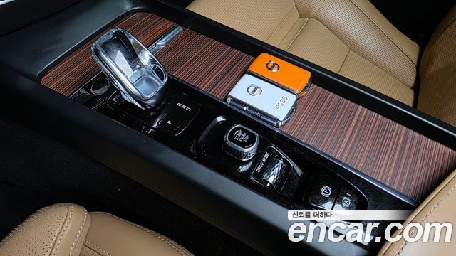 Volvo S60 2021 — photo 9