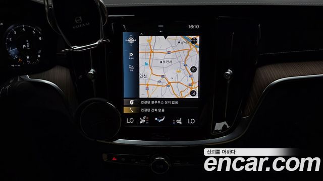 Volvo S60 2021 — photo 14