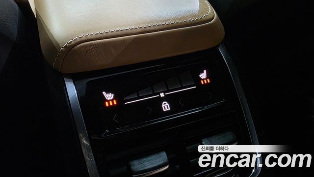 Volvo S60 2021 — photo 19