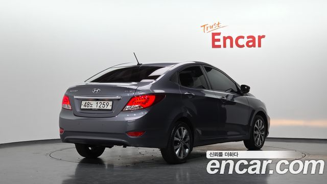 Hyundai Accent 2017 — photo 2