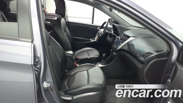 Hyundai Accent 2017 — photo 11