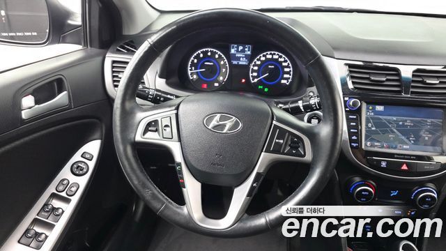 Hyundai Accent 2017 — photo 13