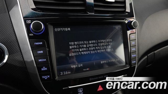 Hyundai Accent 2017 — photo 16