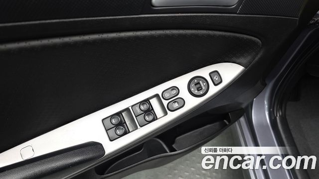 Hyundai Accent 2017 — photo 17