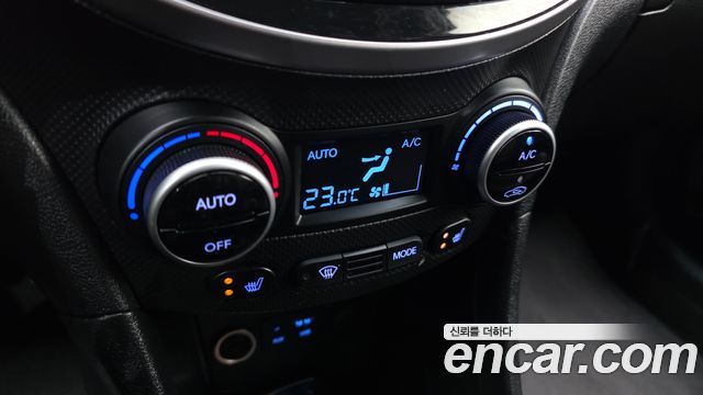 Hyundai Accent 2017 — photo 18