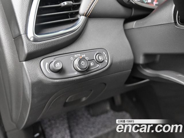 Chevrolet Korea Trax 2019 — photo 17