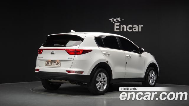 Kia Sportage 2018 — photo 2