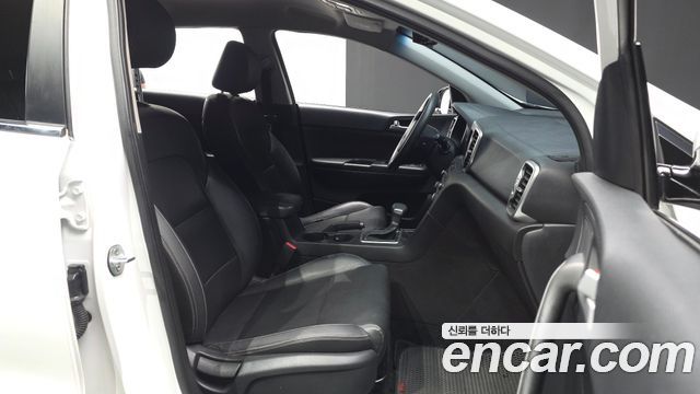 Kia Sportage 2018 — photo 12